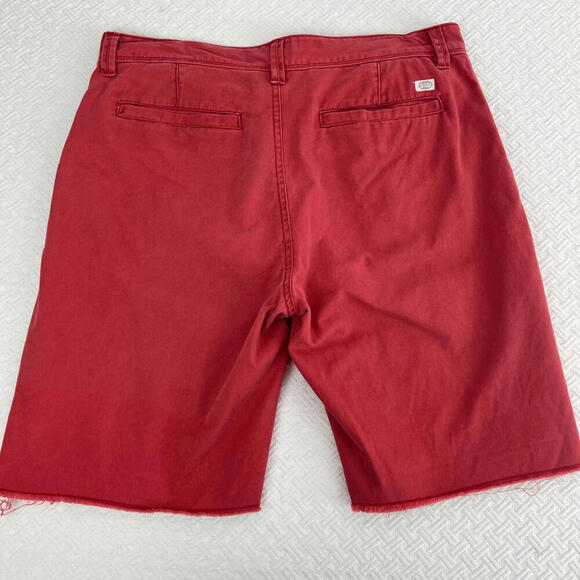 Vintage Hawkings Mcgill Men's Size 34 Tailored Fit Red Bermuda Style Shorts - Picture 7 of 9